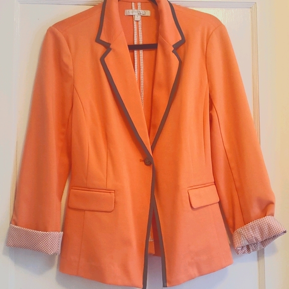 Ellen Tracy Jackets & Blazers - EUC Ellen Tracy blazer